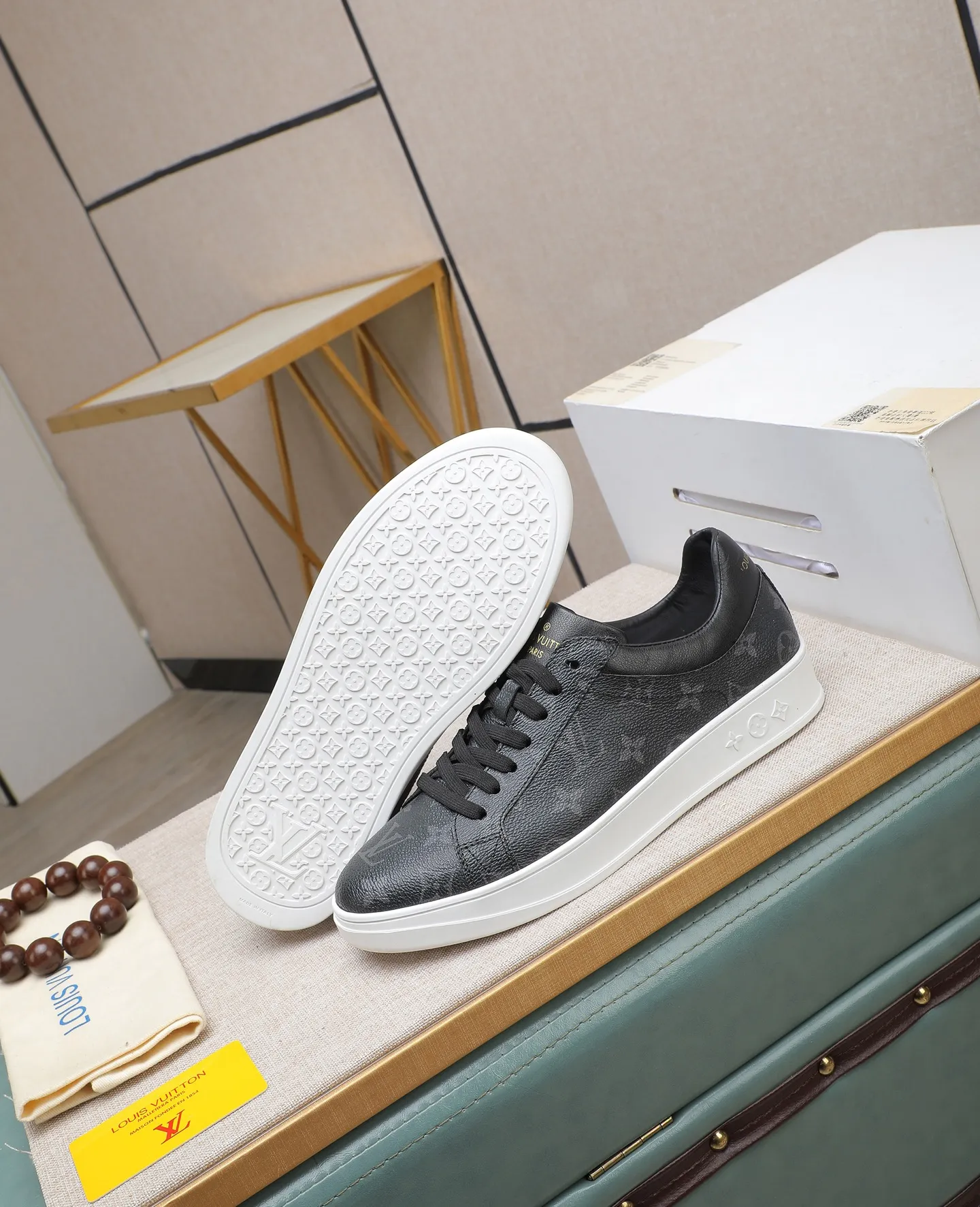 Men's shoes 💰420 📛📛(Niuli) high-end [LOUIS VUITTON】Louis Vuitton official website synchronizes new products👟Milan fashion catwalk style🇰🇾🇰🇾LV house logo, celebrity style, a must-have for fashionistas⚠️First-layer calfskin➕Cowhide lining➕Official website original original outsole👞Number 38-44